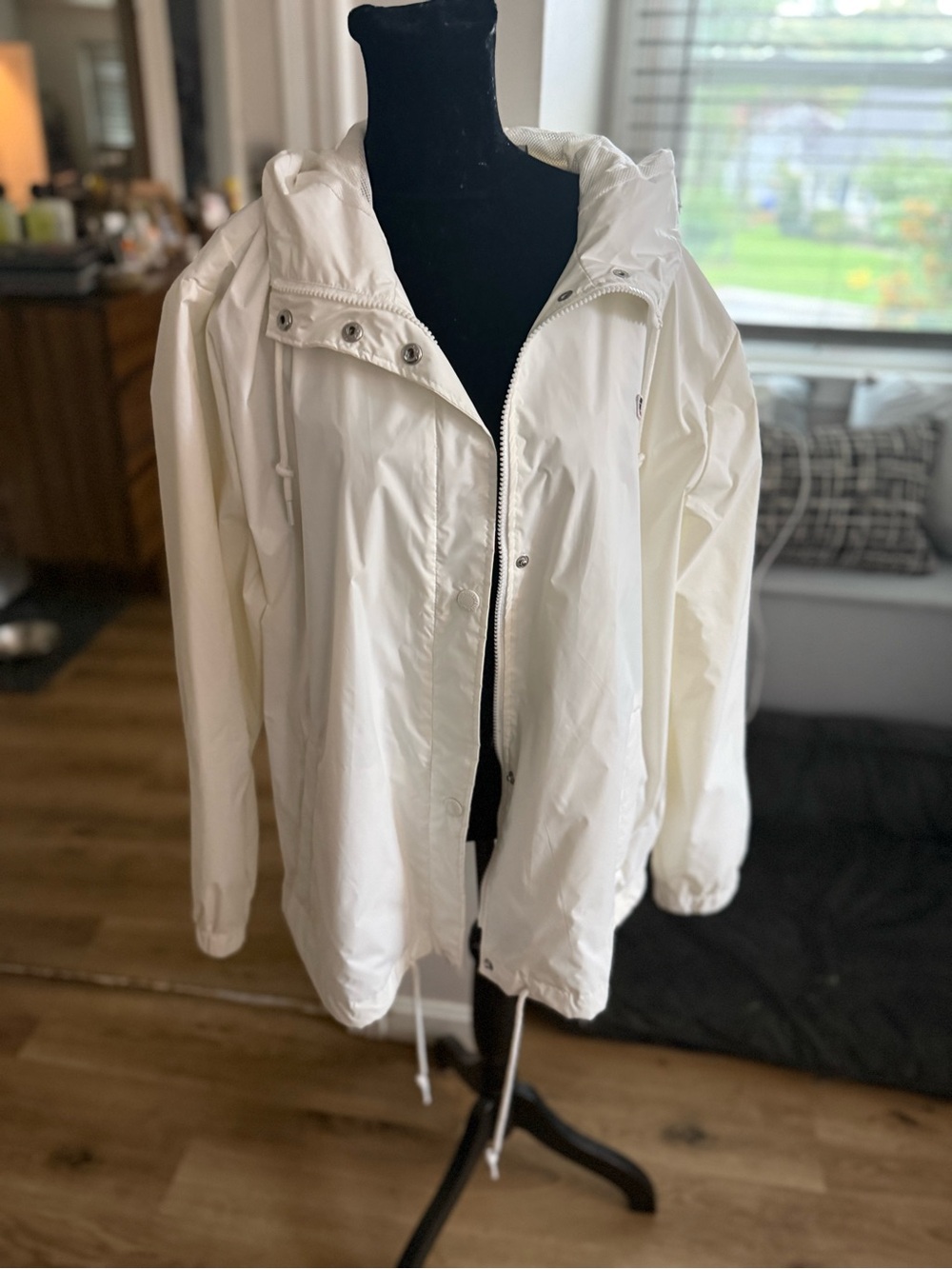 Levi’s White Hooded Rain Jacket - Women's
